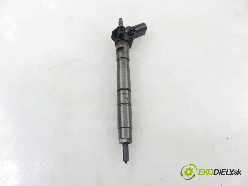 AUDI Q5 (8R) SUV 2010 176,00 3.0 TDI quattro - CCWA 2967,00 vstrekovač 059130277BE ; 0445116023 (Vstrekovač paliva)