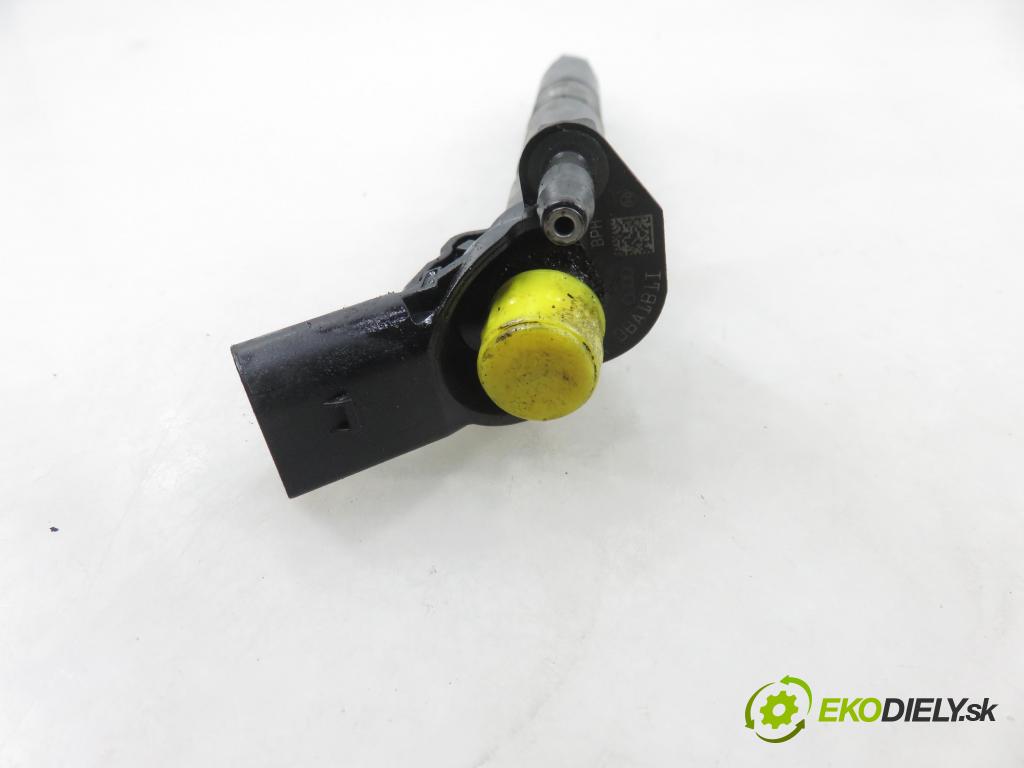 AUDI Q5 (8R) SUV 2010 176,00 3.0 TDI quattro - CCWA 2967,00 vstřikovač 059130277BE ; 0445116023 (Vstřikovač paliva)