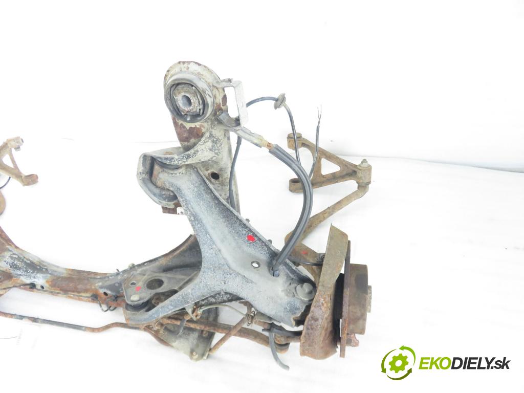 AUDI A4 (8D2, B5) SEDAN 1997 92,00 1.8 20V 125 quattro - ADR 1781,00 zadné