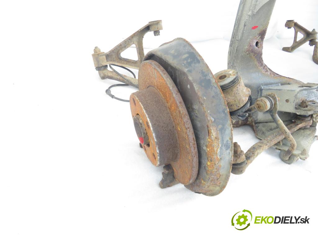 AUDI A4 (8D2, B5) SEDAN 1997 92,00 1.8 20V 125 quattro - ADR 1781,00 zadné