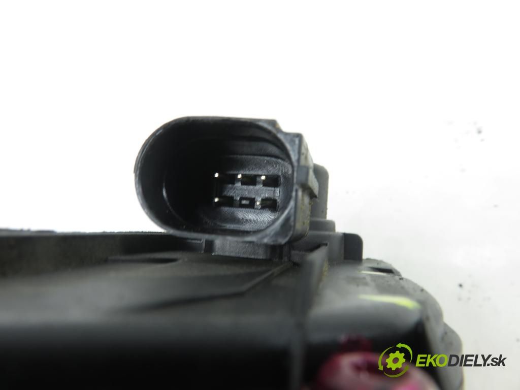 RENAULT GRAND SCENIC II (JM0/1_) MINIVAN 2006 0,00 1.9 dCi (JM15) - F9Q E 804 1870,00 VENTIL: EGR ENGITECH500080 ; 500080