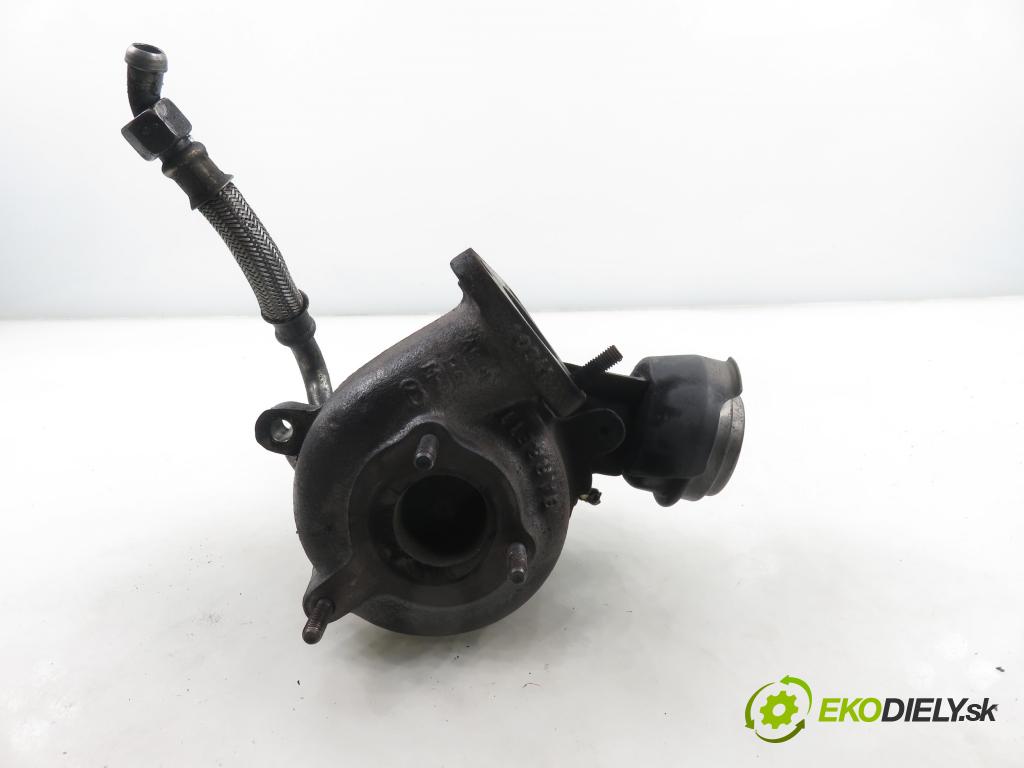 VW PASSAT B5.5 (3B3) SEDAN 2001 74,00 1.9 TDI PD 101 - AVB 1896,00 RYCHLONABÍJEČKA: 028145702R (Kompletní turbodmychadlo)