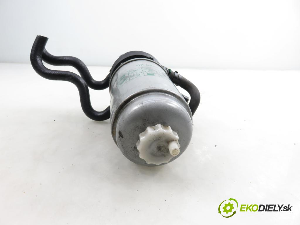 VW PASSAT B5.5 (3B3) SEDAN 2001 74,00 1.9 TDI PD 101 - AVB 1896,00 paliva 3B0201896