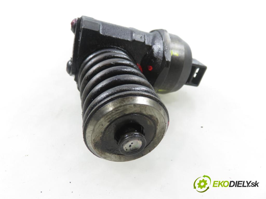 VW GOLF V (1K1) HB 2005 66,00 1.9 TDI PD 90 - BRU 1896,00 Vstrekovač 038130073AG ; 0414720215 (Vstrekovač paliva)