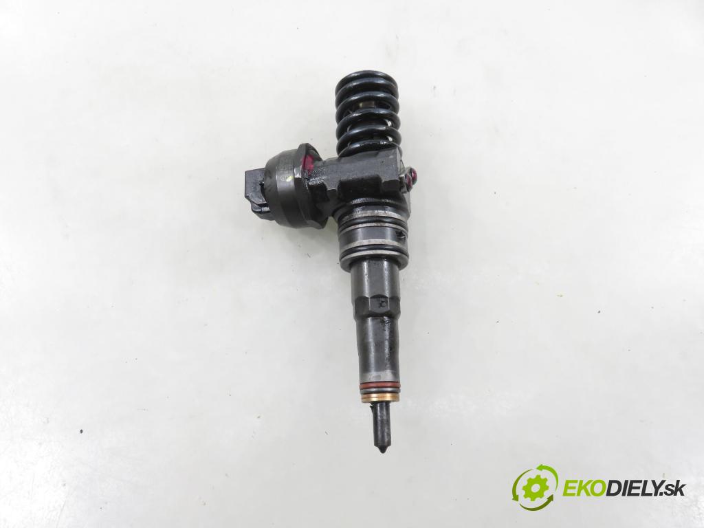 VW CADDY III Furgon (2KA, 2KH, 2CA, 2CH) FURGON 2006 77,00 1.9 TDI - BLS 1896,00 Vstrekovač 038130073BN ; 0414720313 (Vstrekovač paliva)