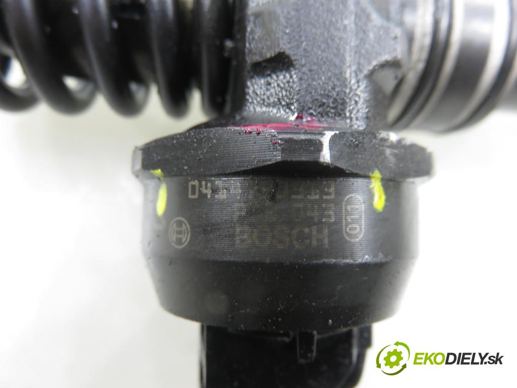 VW CADDY III Furgon (2KA, 2KH, 2CA, 2CH) FURGON 2006 77,00 1.9 TDI - BLS 1896,00 Vstrekovač 038130073BN ; 0414720313 (Vstrekovač paliva)