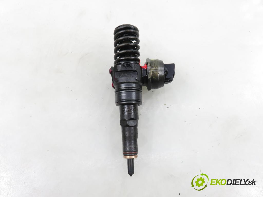 VW GOLF V (1K1) HB 2005 66,00 1.9 TDI PD 90 - BRU 1896,00 Vstrekovač 038130073AG ; 0414720215 (Vstrekovač paliva)