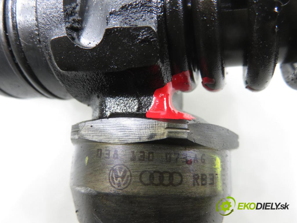 VW GOLF V (1K1) HB 2005 66,00 1.9 TDI PD 90 - BRU 1896,00 Vstrekovač 038130073AG ; 0414720215 (Vstrekovač paliva)