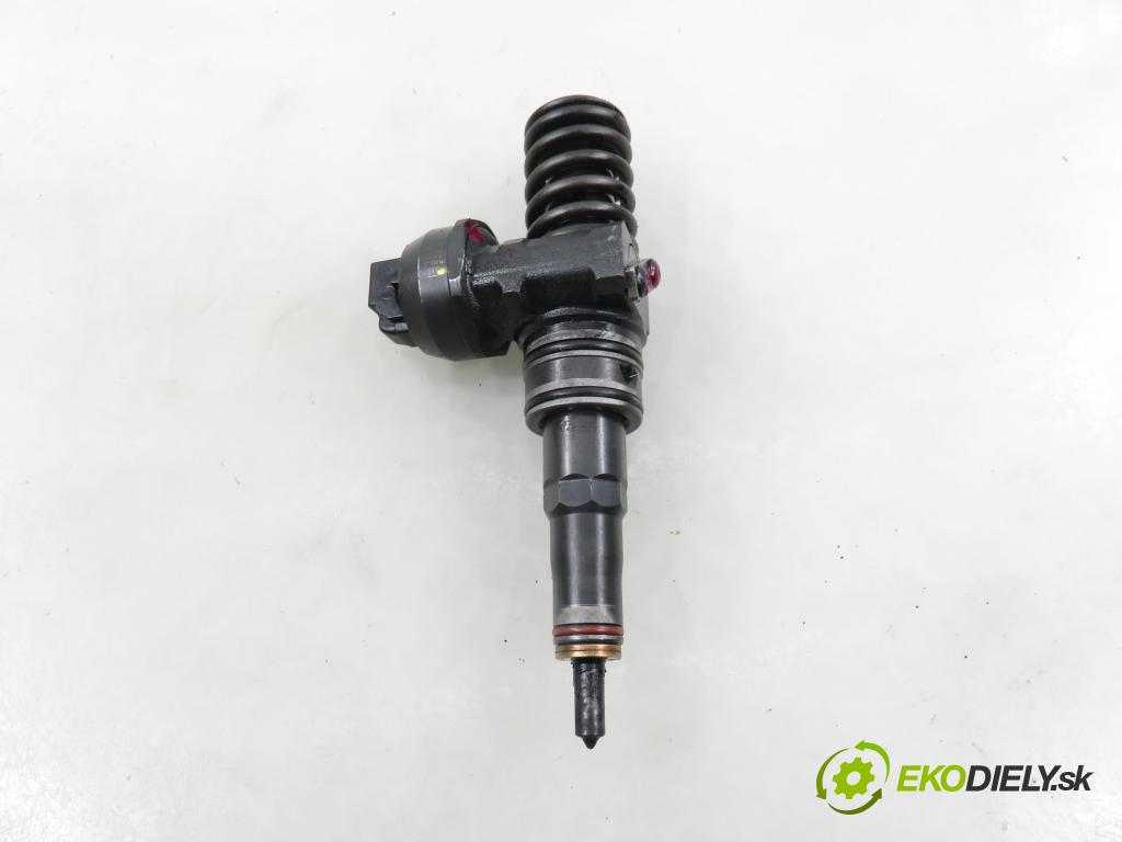 VW CADDY III Furgon (2KA, 2KH, 2CA, 2CH) FURGON 2006 77,00 1.9 TDI - BLS 1896,00 vstříkovač 038130073BN ; 0414720313 (Vstřikovač paliva)