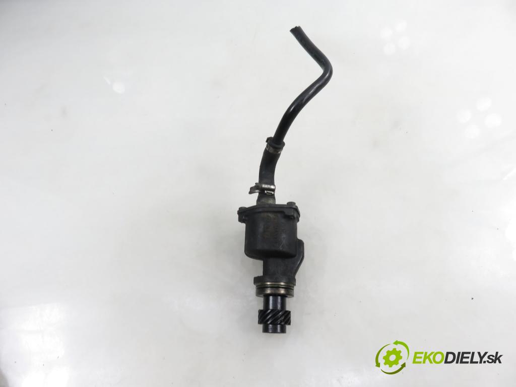 AUDI A4 (8D2, B5) KOMBI 1998 81,00 1.9 TDI 110 - AFN 1896,00 Pumpa vákuová 028207A