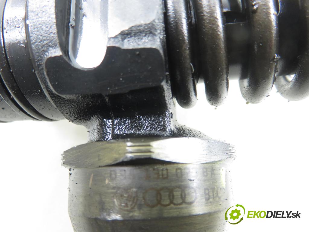 AUDI A4 Avant (8E5, B6) KOMBI 2003 96,00 1.9 TDI PD 130 - AVF 1896,00 Vstrekovač 038130073BA ; 0414720216 (Vstrekovač paliva)