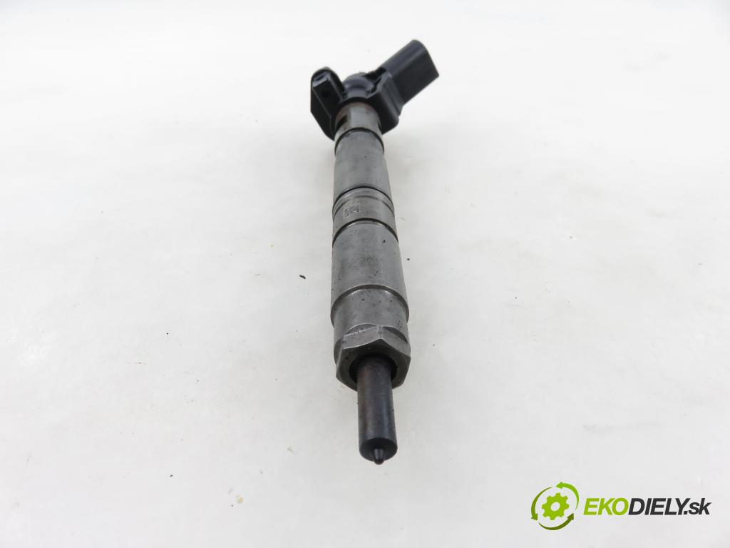 AUDI Q5 (8R) SUV 2010 176,00 3.0 TDI quattro - CCWA 2967,00 vstrekovač 059130277BE ; 0445116023 (Vstrekovač paliva)