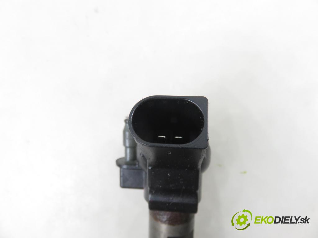 AUDI Q5 (8R) SUV 2010 176,00 3.0 TDI quattro - CCWA 2967,00 vstrekovač 059130277BE ; 0445116023 (Vstrekovač paliva)