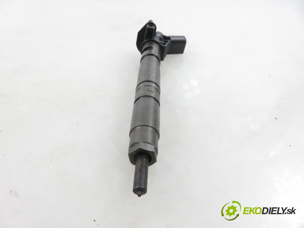 AUDI Q5 (8R) SUV 2010 176,00 3.0 TDI quattro - CCWA 2967,00 vstrekovač 059130277BE ; 0445116023 (Vstrekovač paliva)