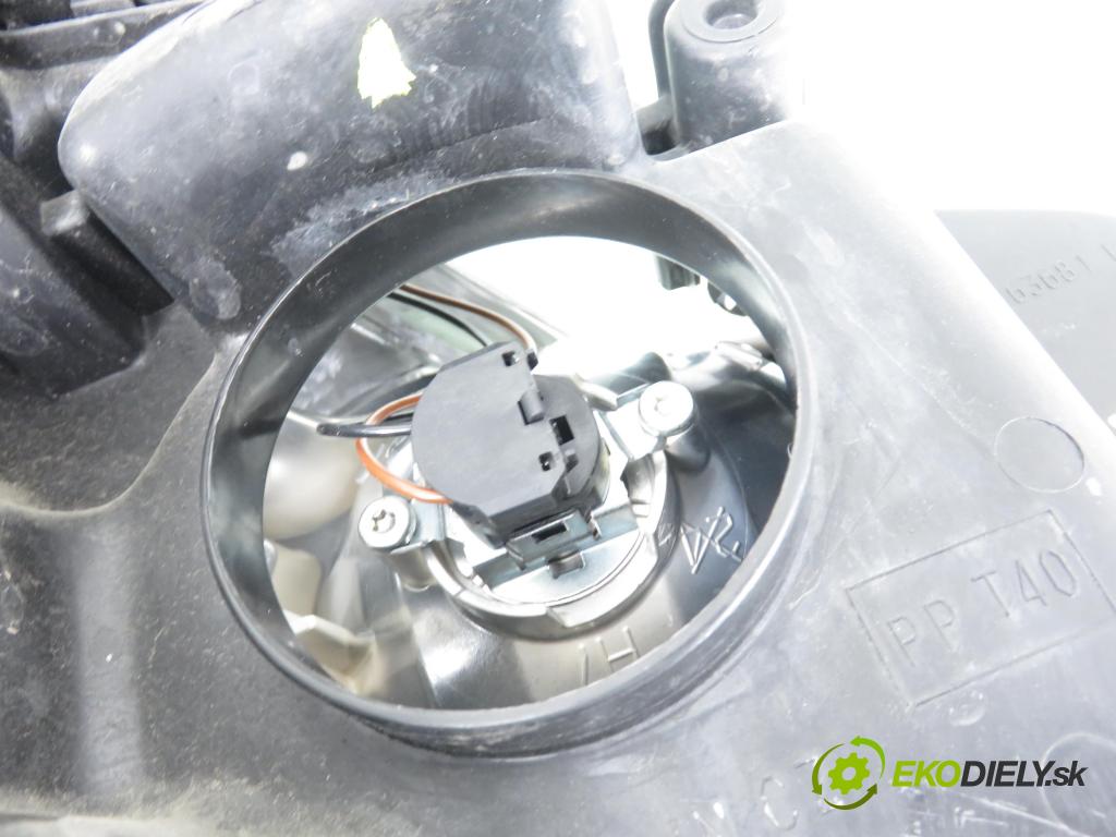 FORD S-MAX (WA6) MINIVAN 2014 120,00 2.0 TDCi - TXWA 1997,00 Svetlo LP