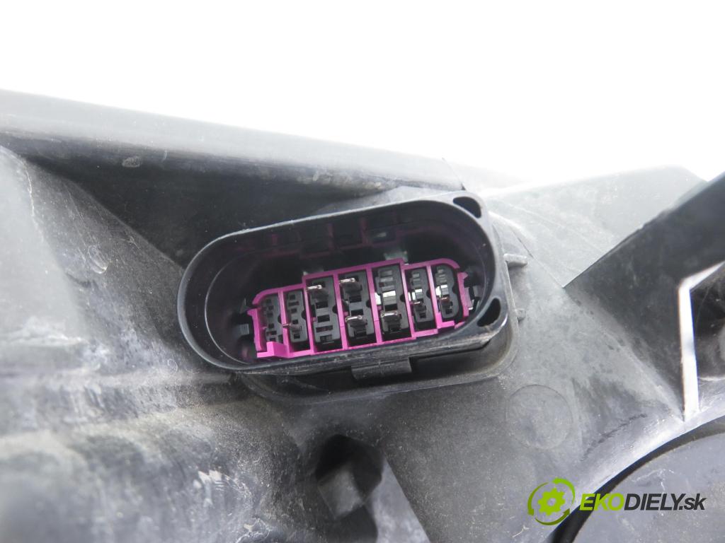 FORD S-MAX (WA6) MINIVAN 2014 120,00 2.0 TDCi - TXWA 1997,00 Svetlo LP