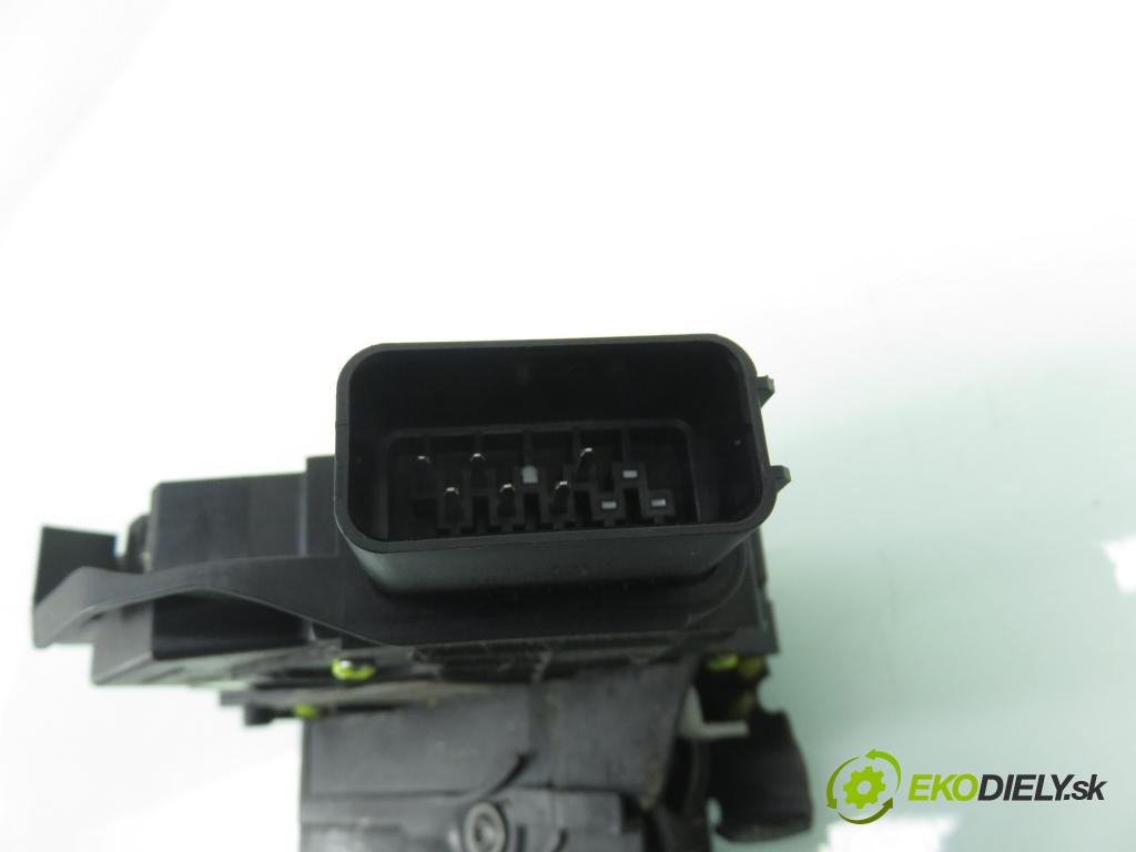 FORD S-MAX (WA6) MINIVAN 2014 120,00 2.0 TDCi - TXWA 1997,00 zámok 8M2AR21812AB