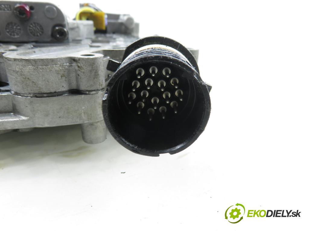 VW PASSAT B5.5 Variant (3B6) 6  KOCKA: 2 PIN 15 PIN MONTÁŽ 15