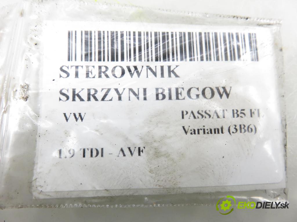 VW PASSAT B5.5 Variant (3B6) 6  KOCKA: 2 PIN 15 PIN MONTÁŽ 15