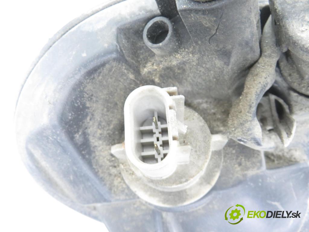 CHRYSLER PT CRUISER (PT_) MINIVAN 2001 104,00 2 - ECC 1996,00 světlo LP