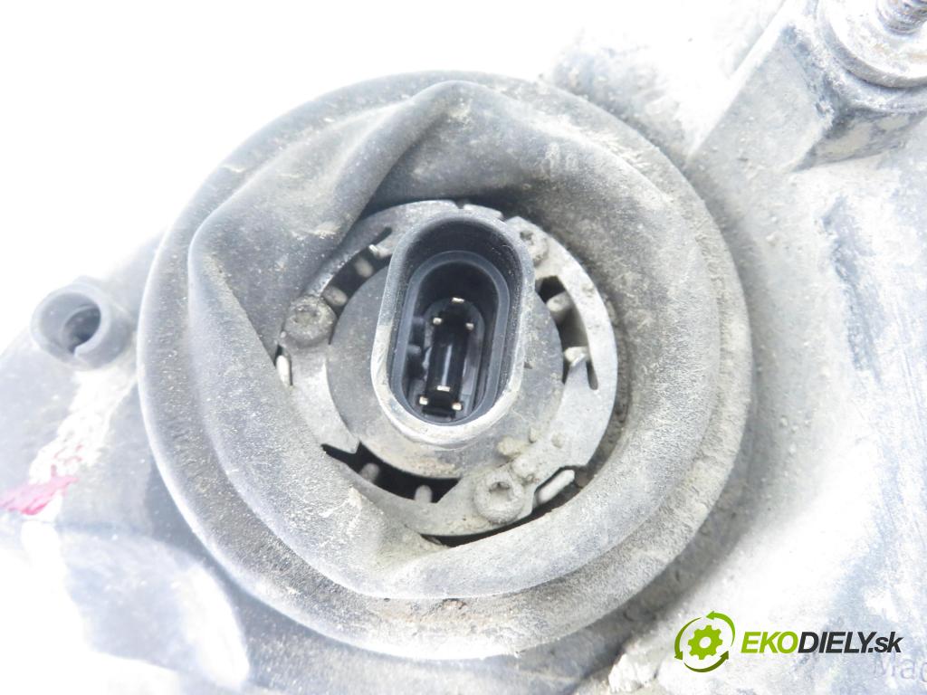 CHRYSLER PT CRUISER (PT_) MINIVAN 2001 104,00 2 - ECC 1996,00 Svetlo PP