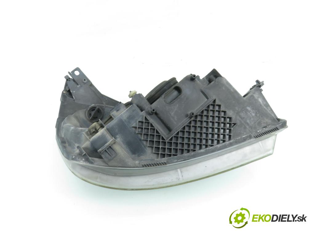 RENAULT ESPACE IV (JK0/1_) MINIVAN 2005 85,00 1.9 dCi 116 - F9Q 820 1870,00 Svetlo LP