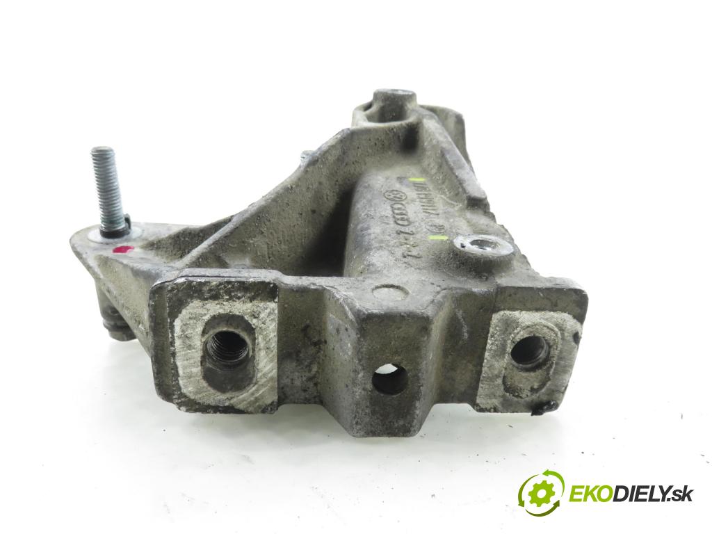 VW GOLF IV (1J1) HB 2003 74,00 1.9 TDI PD 101 - AXR 1896,00 Uchytenie prevodovky 1J0199117P