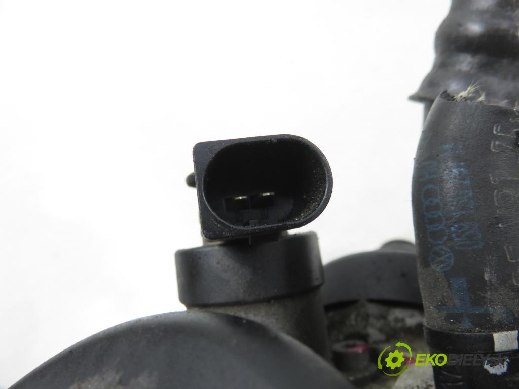 AUDI Q5 (8R) SUV 2010 176,00 3.0 TDI quattro - CCWA 2967,00 Pumpa vysokého tlaku 059130755BB ; 0445010611 ; 0928400748