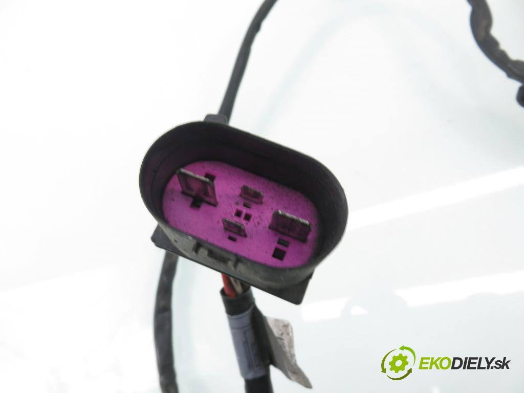 AUDI A4 (8E2, B6) SEDAN 2001 96,00 1.9 TDI PD 130 - AWX 1896,00 Ventilátor chladič klíma/voda 8E0959501F