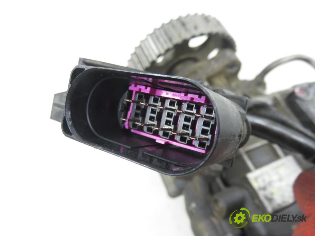 VW SHARAN (7M8, 7M9, 7M6) HB 1999 81,00 1.9 TDI 110 - AFN 1896,00 Pumpa vstrekovacia 028130115B ; 0460404968 (Vstrekovacie čerpadlo)