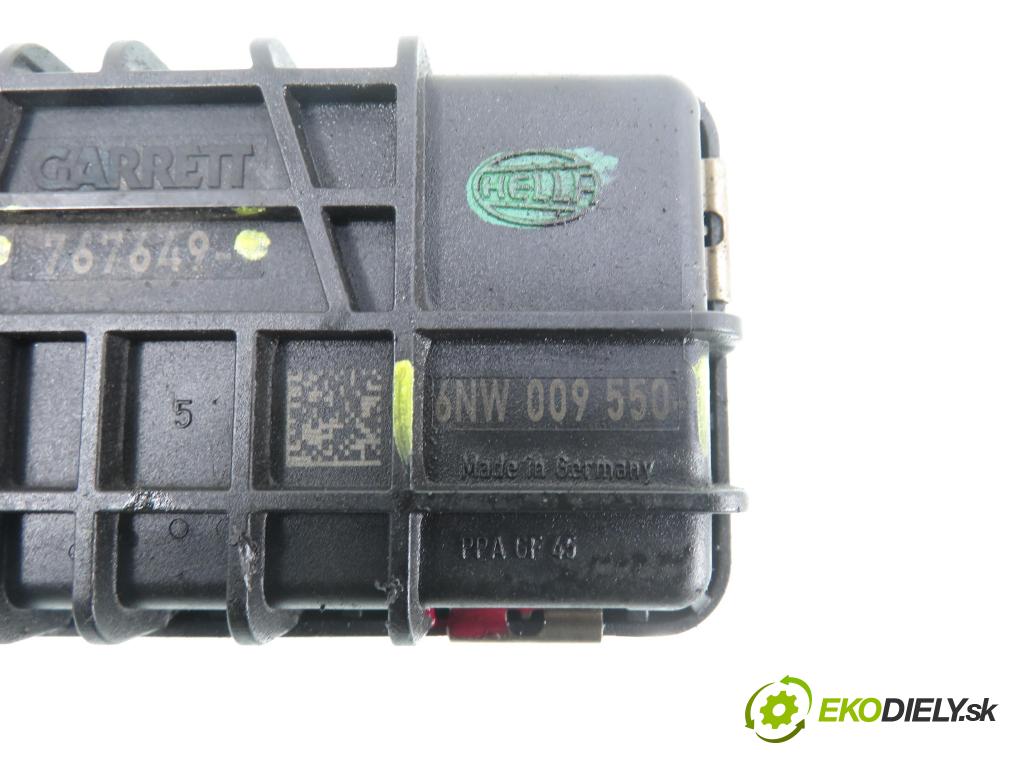 AUDI A5 (8T3) COUPE 2009 140,00 2.7 TDI - CGKA 2698,00 Nastavovač turba 6NW009550 ; 767649 (Motorček ostatné)
