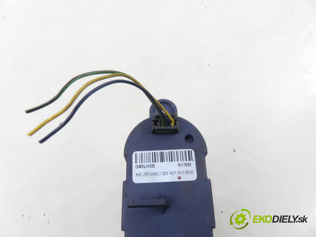 RENAULT ESPACE IV (JK0/1_) MINIVAN 2005 85,00 1.9 dCi 116 - F9Q 820 1870,00 rezistor / reostat kúrenia