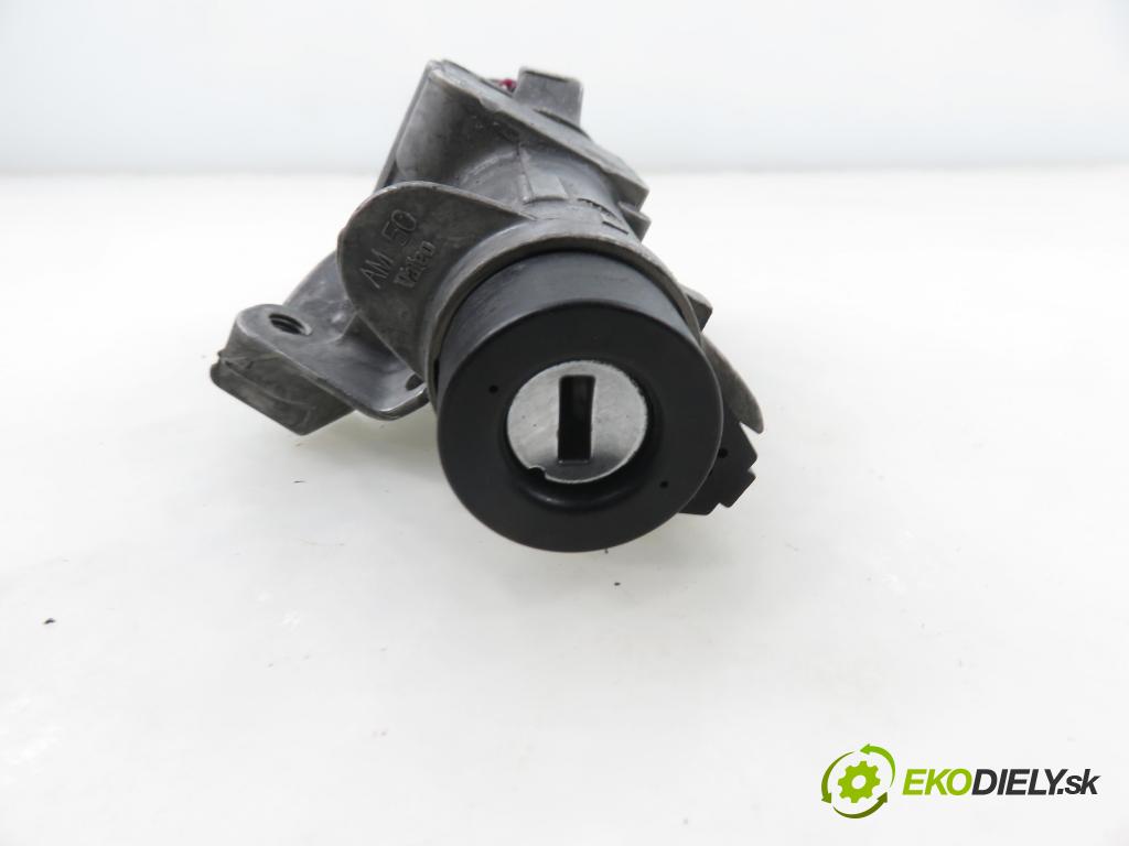 AUDI A4 (8E2, B6) SEDAN 2001 96,00 1.9 TDI PD 130 - AWX 1896,00 spinačka 4B0905851C (Spínacia skrinka)