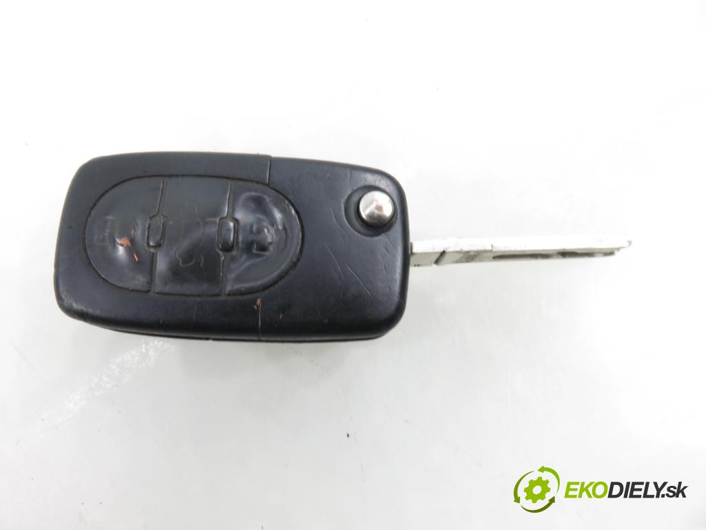 AUDI A4 (8E2, B6) SEDAN 2001 96,00 1.9 TDI PD 130 - AWX 1896,00 spinačka 4B0905851C (Spínacia skrinka)