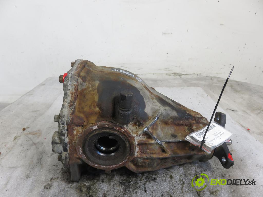 MERCEDES-BENZ KLASA C T-Model (S203) KOMBI 2005 90,00 C 200 CDI (203.207) 122 - OM 646.962 2148,00 ,diferenciál A2033510008