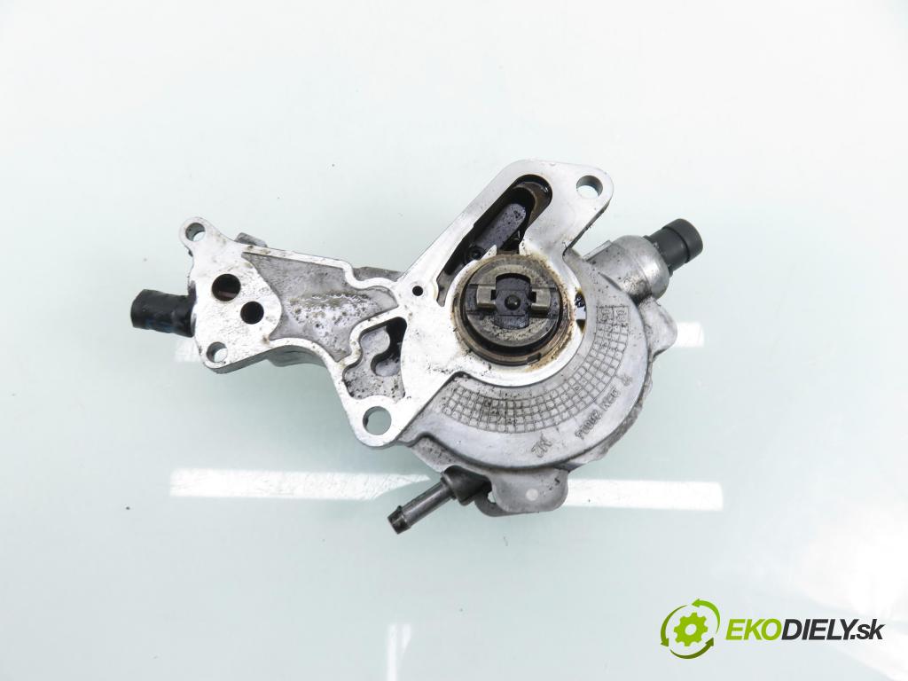 VW GOLF V (1K1) HB 2005 66,00 1.9 TDI PD 90 - BRU 1896,00 Pumpa vákuová 038145209E