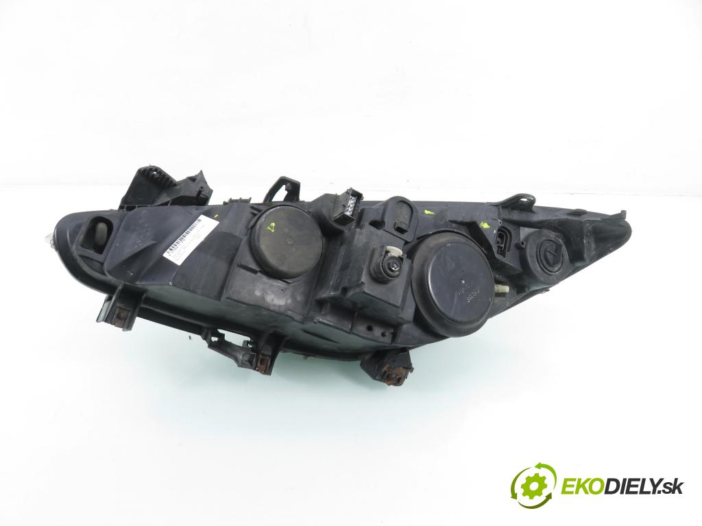 PEUGEOT 307 SW (3H) KOMBI 2007 103,00 2.0 16V - RFN (EW10J4) 1997,00 Svetlo PP 9681832280