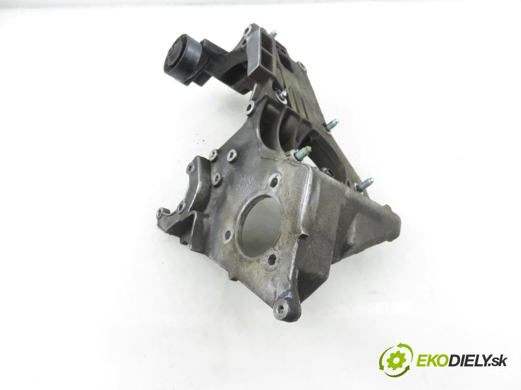 VW GOLF IV (1J1) HB 2001 66,00 1.9 TDI 90 - ALH 1896,00 Uchytenie alternátora 038903143H