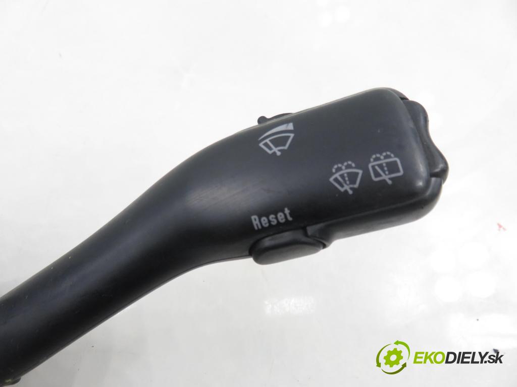 VW PASSAT B3/B4 Variant (3A5, 35I) KOMBI 1994 66,00 1.9 TDI - 1Z 1896,00 páčka/prepínač 8L0953513G