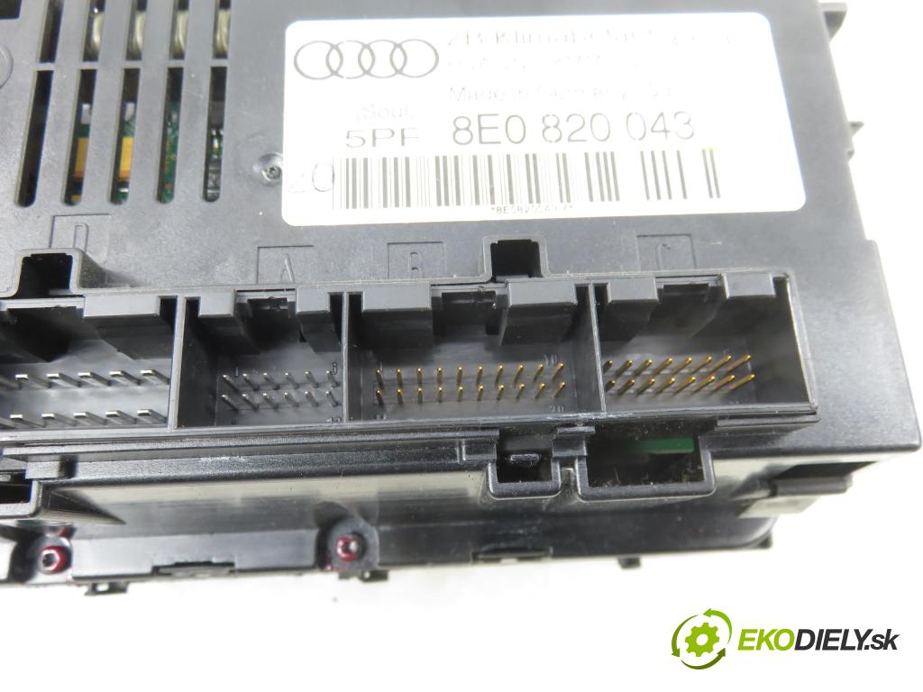 AUDI A4 (8E2, B6) SEDAN 2001 96,00 1.9 TDI PD 130 - AWX 1896,00 Panel kúrenia KLIMATRONIK 8E0820043