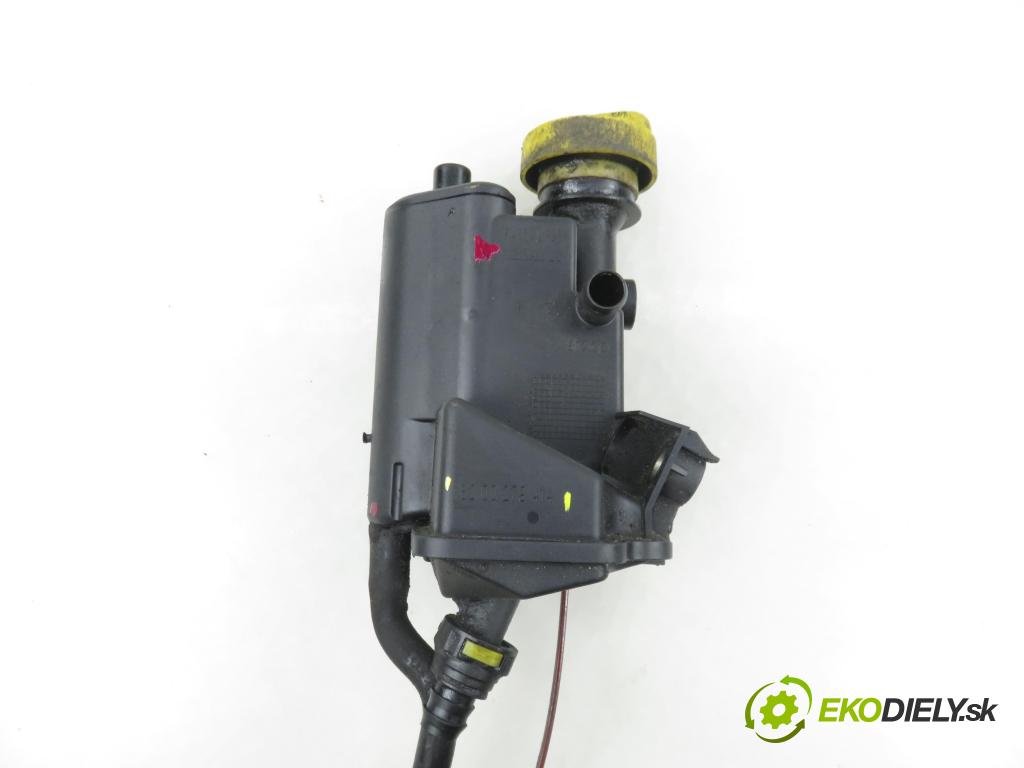 RENAULT GRAND SCENIC II (JM0/1_) MINIVAN 2006 0,00 1.9 dCi (JM15) - F9Q E 804 1870,00 hrdlo nádrže oleja 8200279414