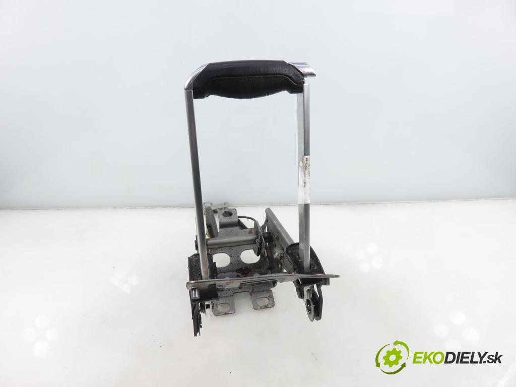 FORD S-MAX (WA6) MINIVAN 2014 120,00 2.0 TDCi - TXWA 1997,00 PÁKA: brzdy MANUÁLNY: 6G912780KV