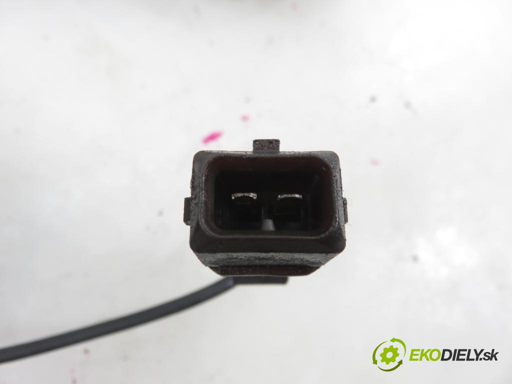 VW GOLF IV (1J1) HB 2001 66,00 1.9 TDI 90 - ALH 1896,00 Vstrekovacie ventily 028130202Q ; 028130202P (Vstrekovací ventil)