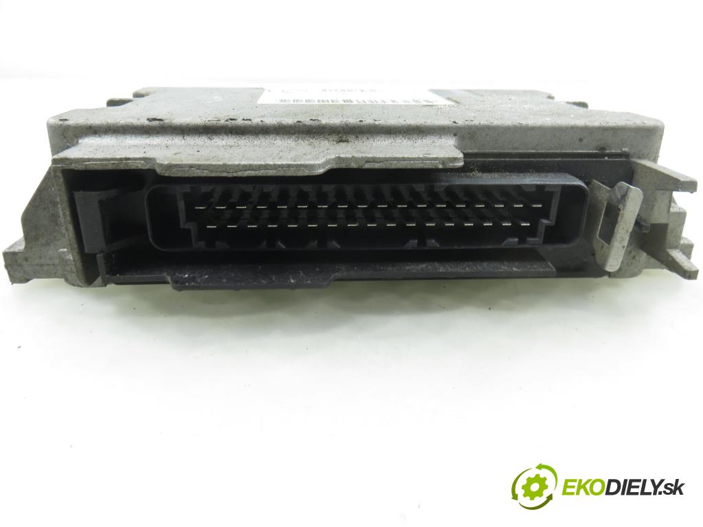 FIAT UNO (146_) HB 2000 30,00 0.9 - 100 GL.000 903,00 Riadiaca jednotka Motor IAW16FUP