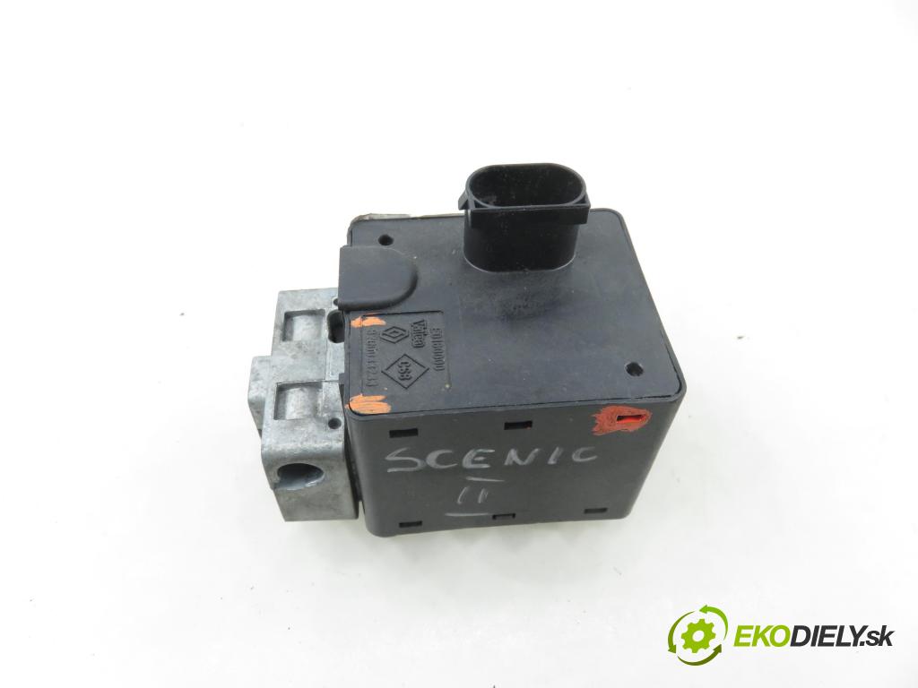 RENAULT ESPACE IV (JK0/1_) MINIVAN 2007 100,00 2.0 (JK09) - F4R 792 1998,00 blokáda tyče volantu 8200033233