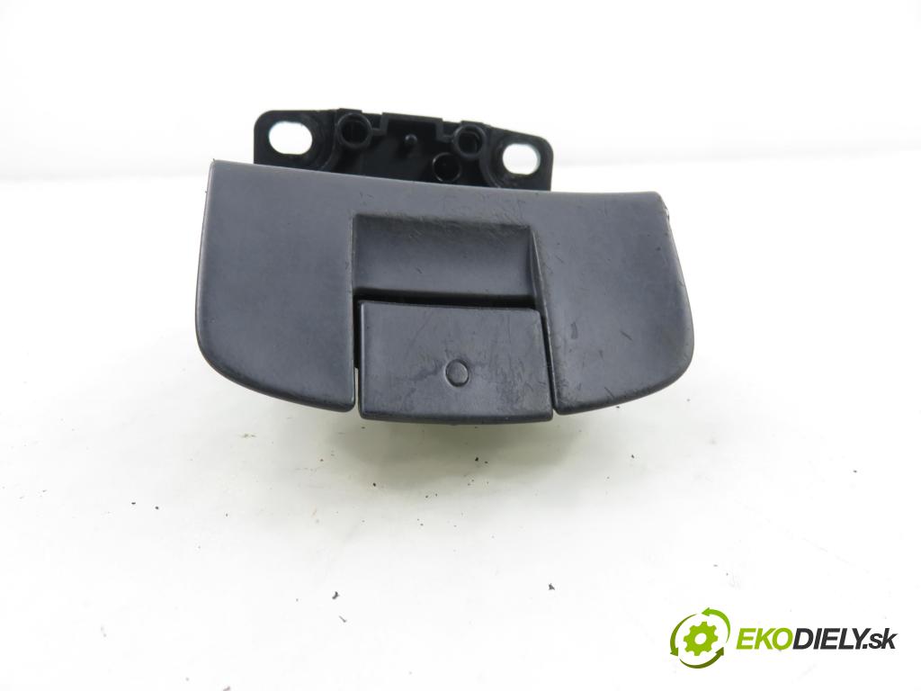 RENAULT ESPACE IV (JK0/1_) MINIVAN 2007 100,00 2.0 (JK09) - F4R 792 1998,00 vypínač brzdy MANUÁL 8200550545