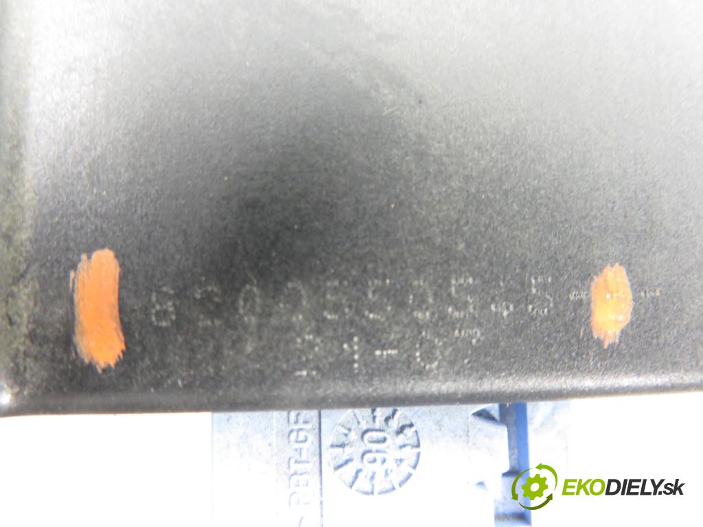 RENAULT ESPACE IV (JK0/1_) MINIVAN 2007 100,00 2.0 (JK09) - F4R 792 1998,00 vypínač brzdy MANUÁL 8200550545