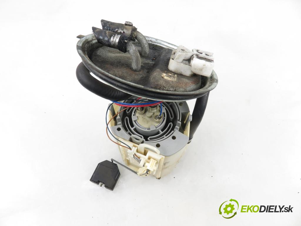 OPEL CORSA B (S93) HB 1999 40,00 1.0 i 12V 54 - X 10 XE 973,00 Pumpa paliva 