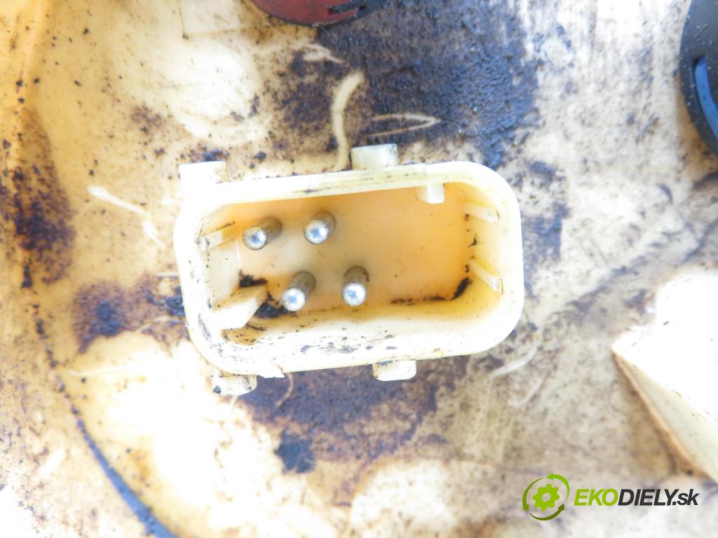 BMW 5 Touring (F11) KOMBI 2015 140,00 520 d xDrive - B47 D20 A 1995,00 Pumpa paliva 7217065