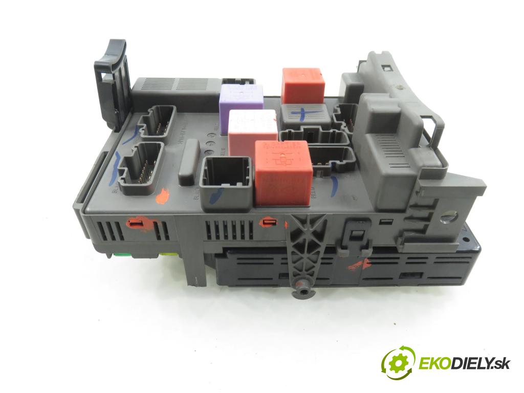 RENAULT ESPACE IV (JK0/1_) MINIVAN 2007 100,00 2.0 (JK09) - F4R 792 1998,00 MODUL BSI 8200692826 ; 8200371614